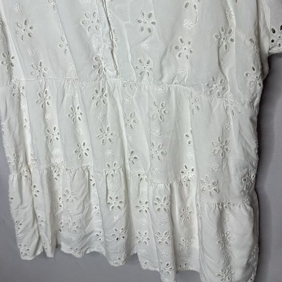 Torrid White Eyelet Babydoll Blouse. Size 3X. - Picture 7 of 11